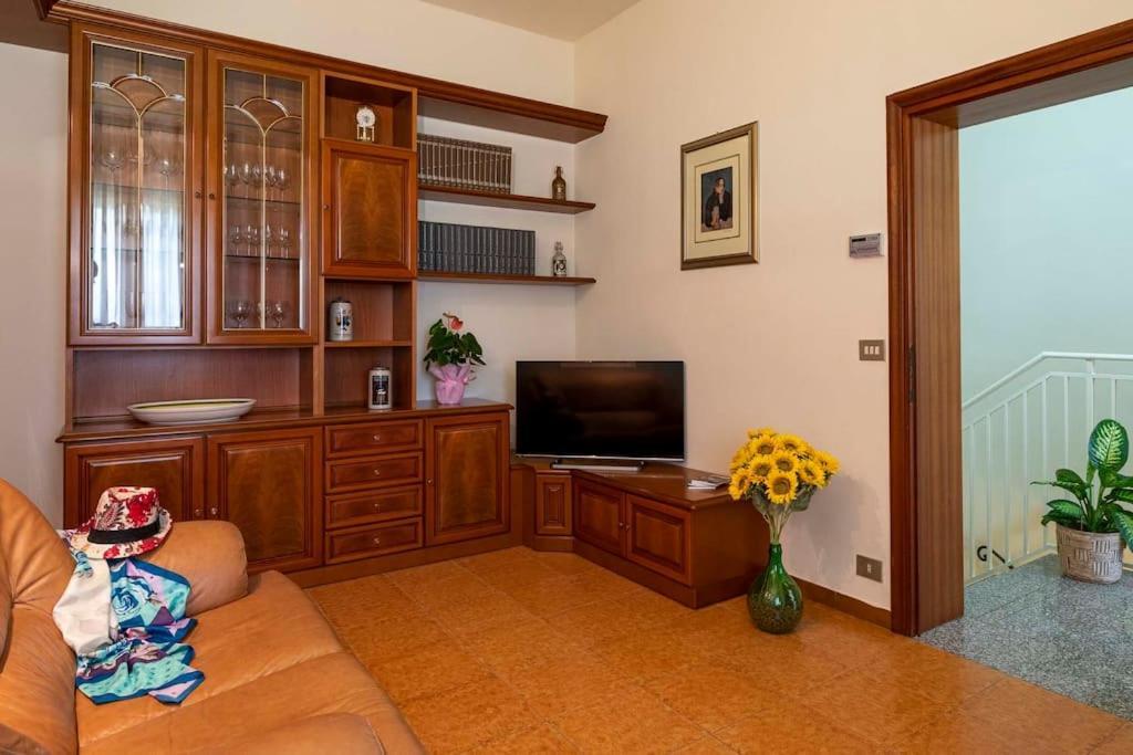 Casa Vacanze Santa Maria Certaldo Exterior foto