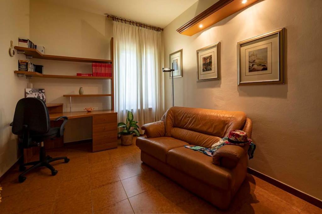 Casa Vacanze Santa Maria Certaldo Exterior foto
